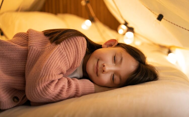  Tips to Help Children Sleep Early, according to Montessori